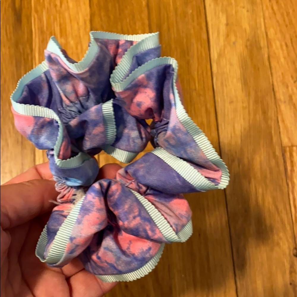 IVIVVA GIRLS SCRUNCHIE